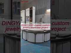 लकड़ी के सफेद कस्टम ग्लास डिस्प्ले केस फैशन गोल आकार एलईडी पोल प्रकाश व्यवस्था के साथ